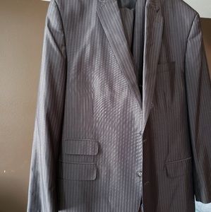 Sean John Complete 3-piece men's suit